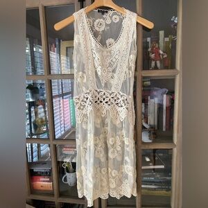 Massimo Dutti White Floral Lace Top